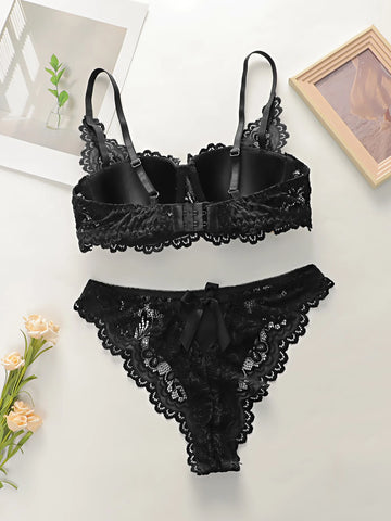 Black Lace Lifting Bra and Triangle Underwear Set