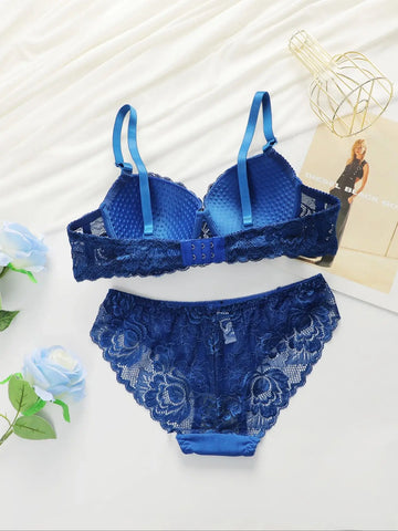 Lace Push-Up Bra and Panty Set