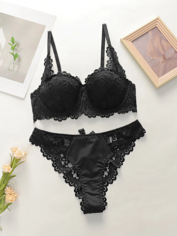 Black Lace Lifting Bra and Triangle Underwear Set
